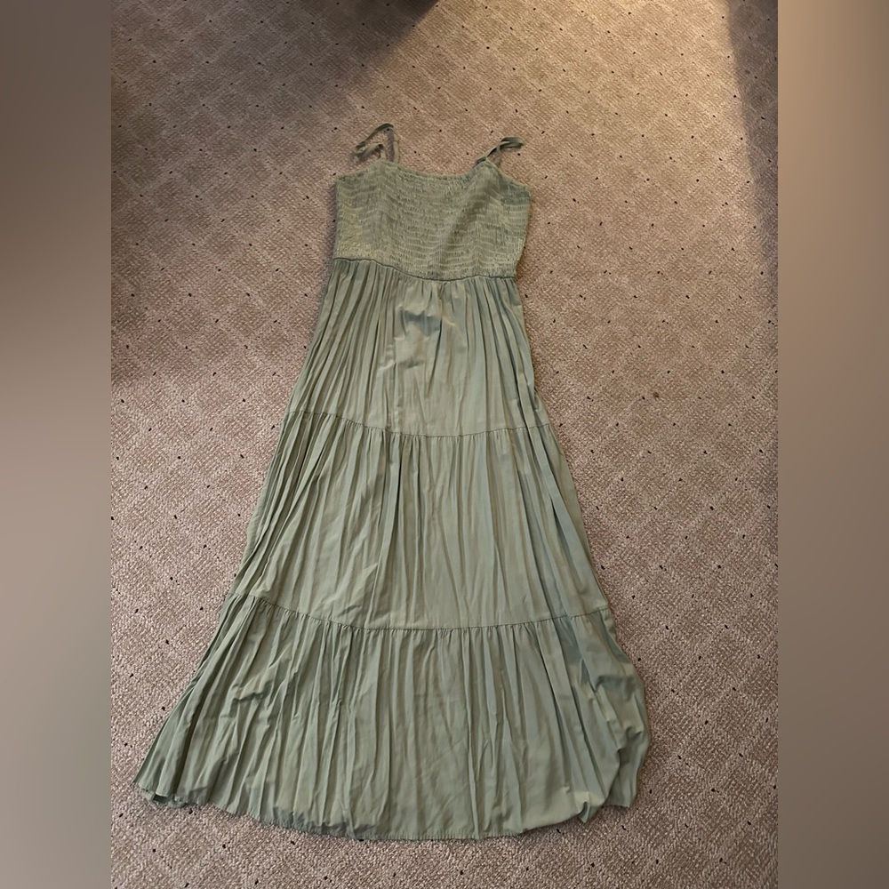 Chic Olive Maxi Dress